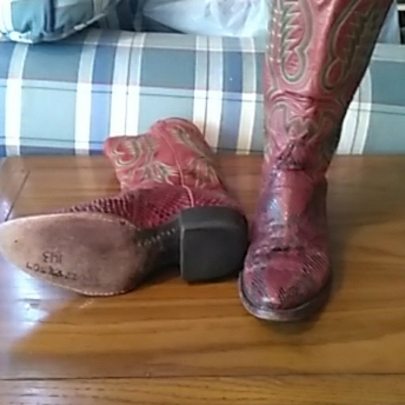 LARRY MAHAN SNAKE BOOTS. 8 - Picture 5 of 7